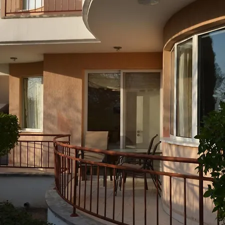 Sam's Cove Daire Pafos